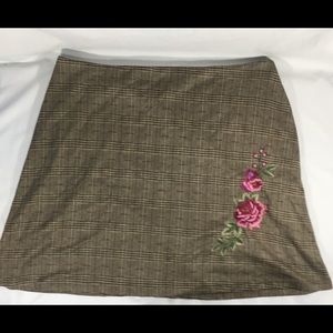 Delicia Houndstooth Plaid Skirt Floral Embroidery